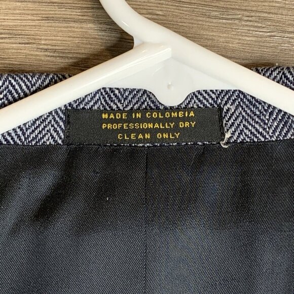 Mens Herringbone Gray Single-Breasted Blazer Jacket Two-Button Closure Made In C - Picture 6 of 9